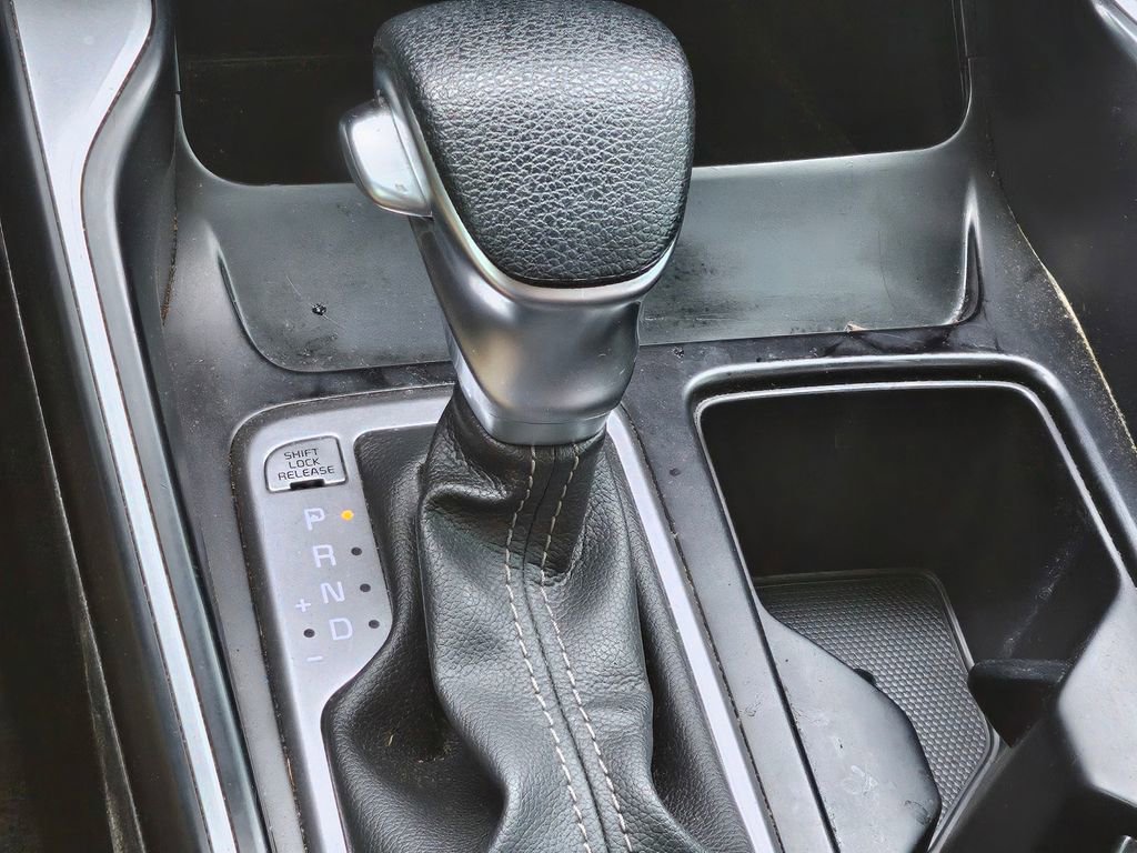 Used 2022 Kia Sorento LX image 32