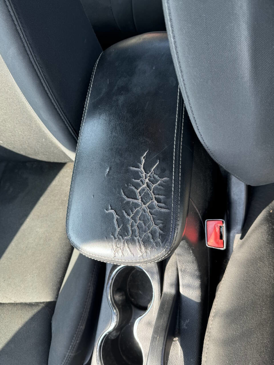 Used 2011 Dodge Avenger Express image 15