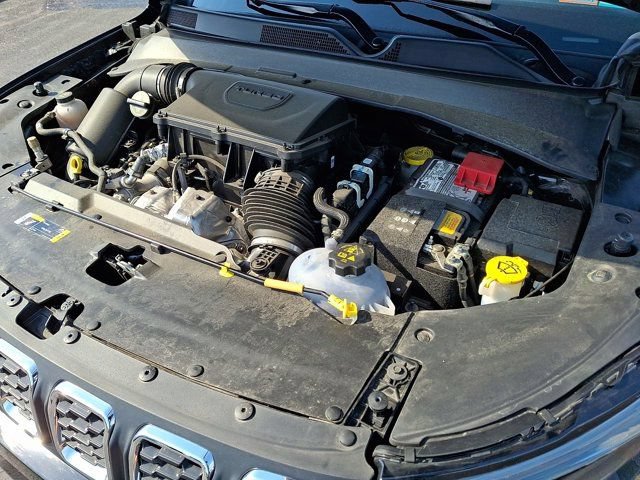 Certified 2024 Jeep Compass Latitude AWD/4WD image 32