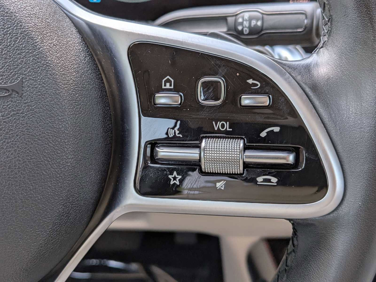 Used 2020 Mercedes-Benz GLB 250 4MATIC image 27