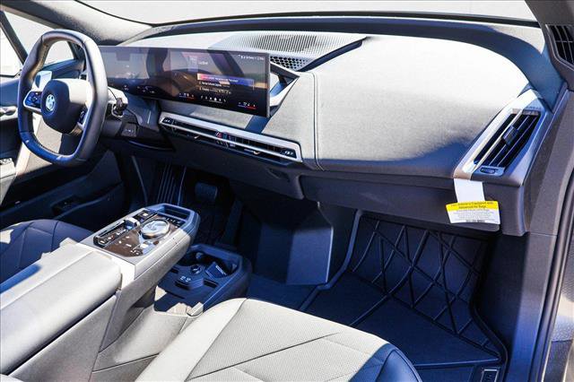 Used 2026 BMW iX xDrive60 w/ Premium Package image 25