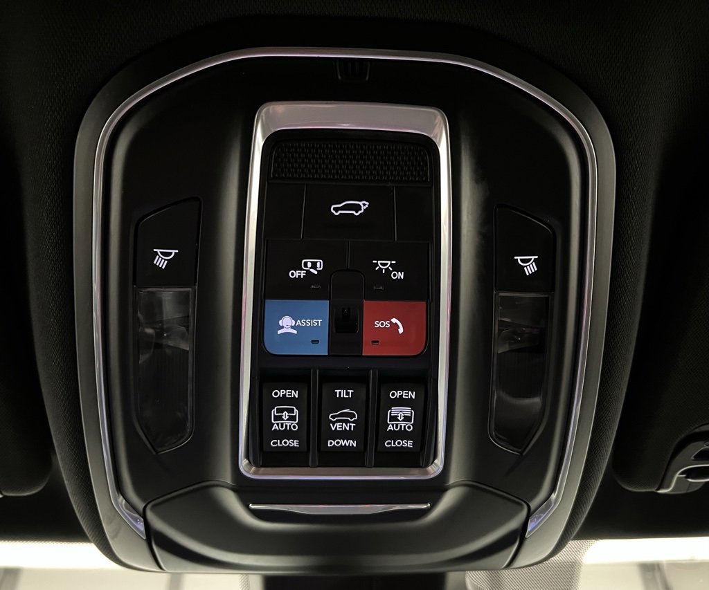 Used 2023 Jeep Wagoneer L Series III w/ Premium Group I image 51