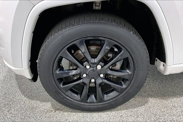 Used 2021 Jeep Grand Cherokee Altitude AWD/4WD image 44