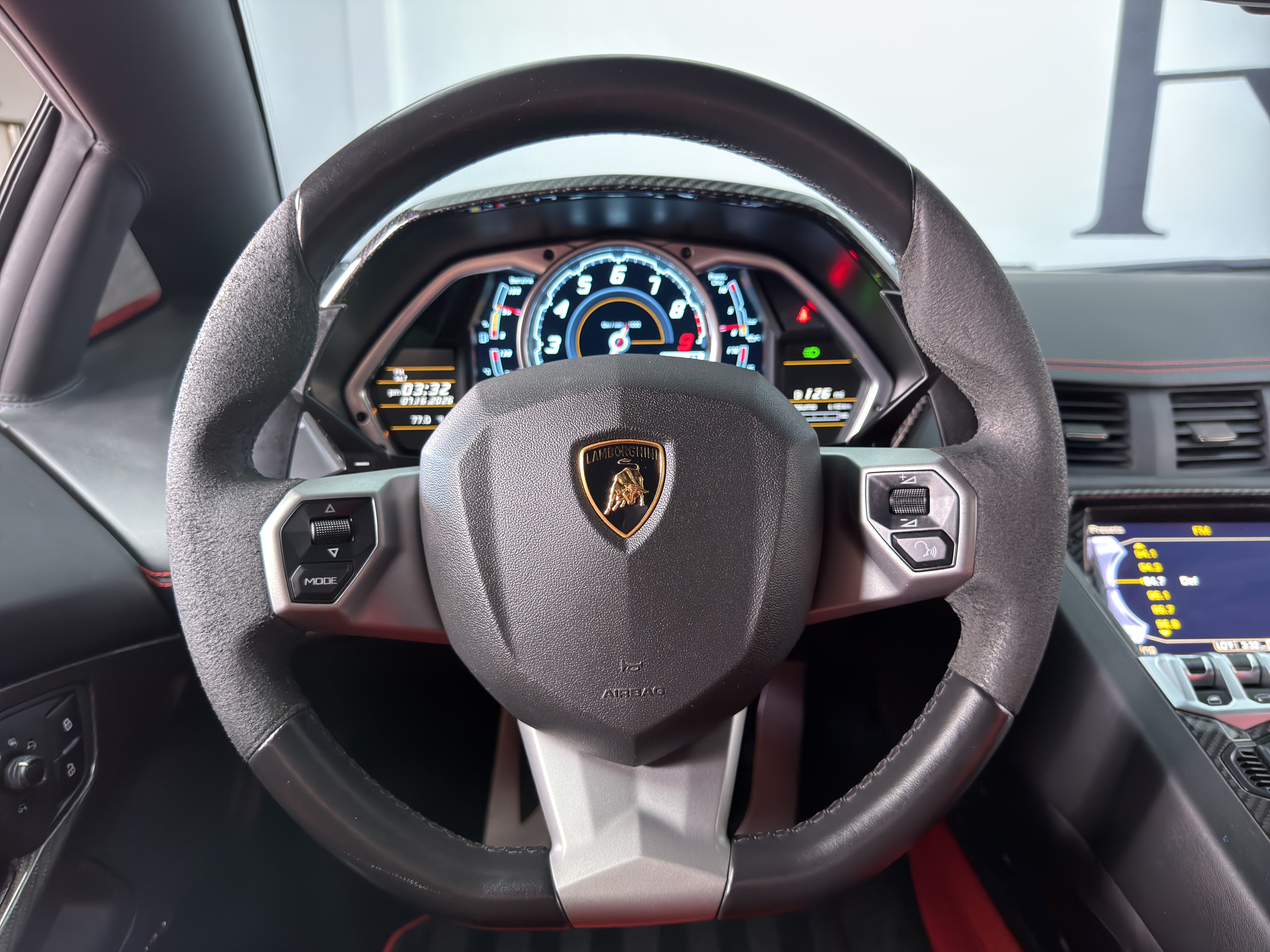 Used 2016 Lamborghini Aventador LP 700-4 AWD/4WD image 27