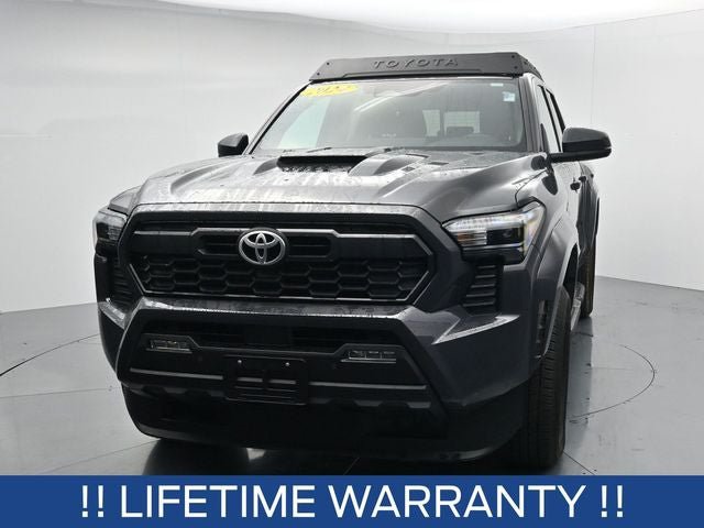 Used 2024 Toyota Tacoma TRD Sport w/ TRD Sport Upgrade Package AWD/4WD image 3