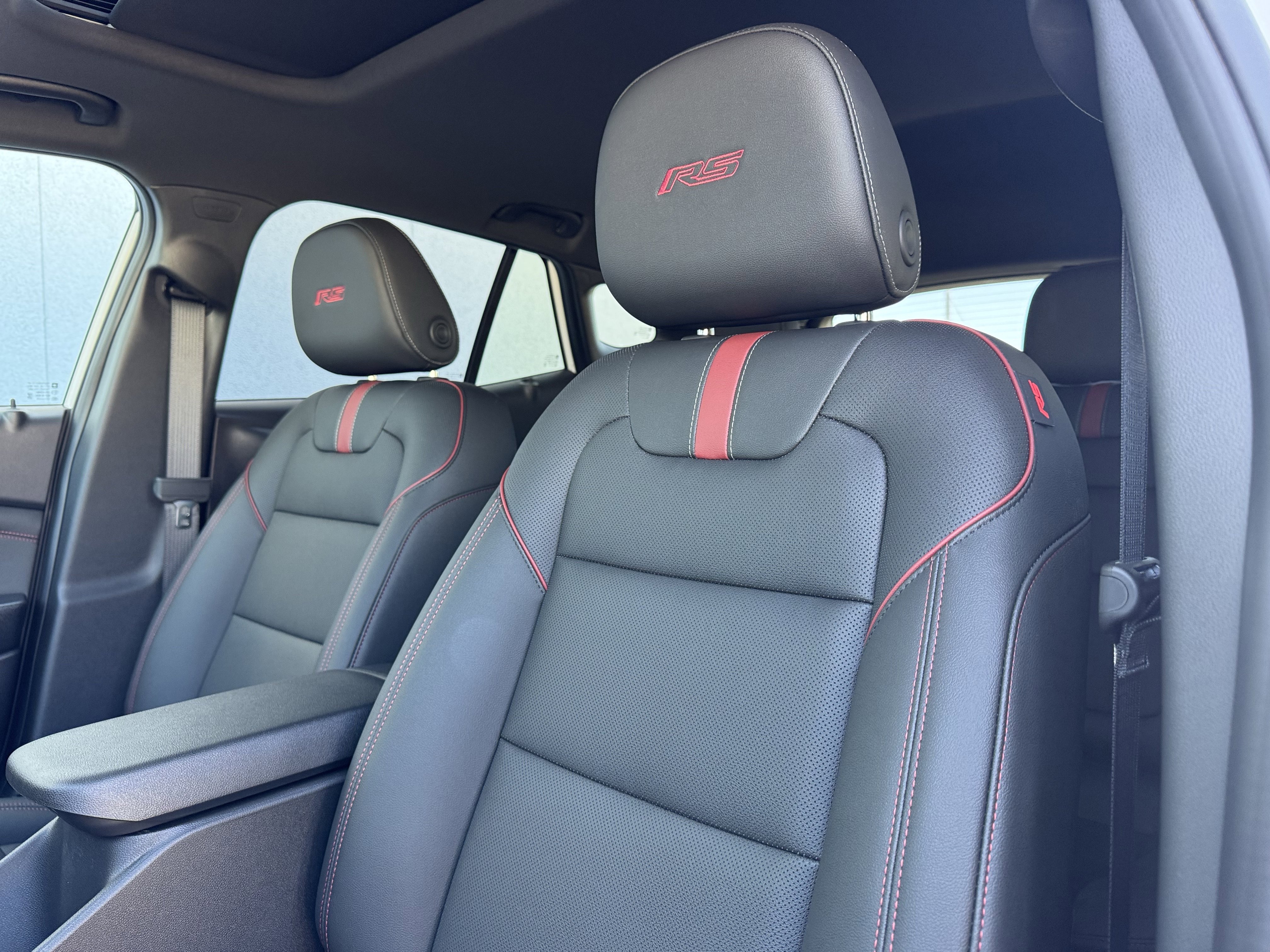 New 2026 Chevrolet Trax RS w/ Sunroof Package image 14