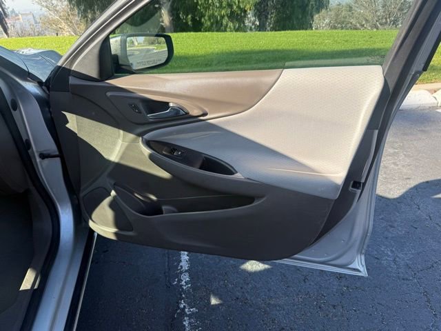Used 2021 Chevrolet Malibu LS image 9