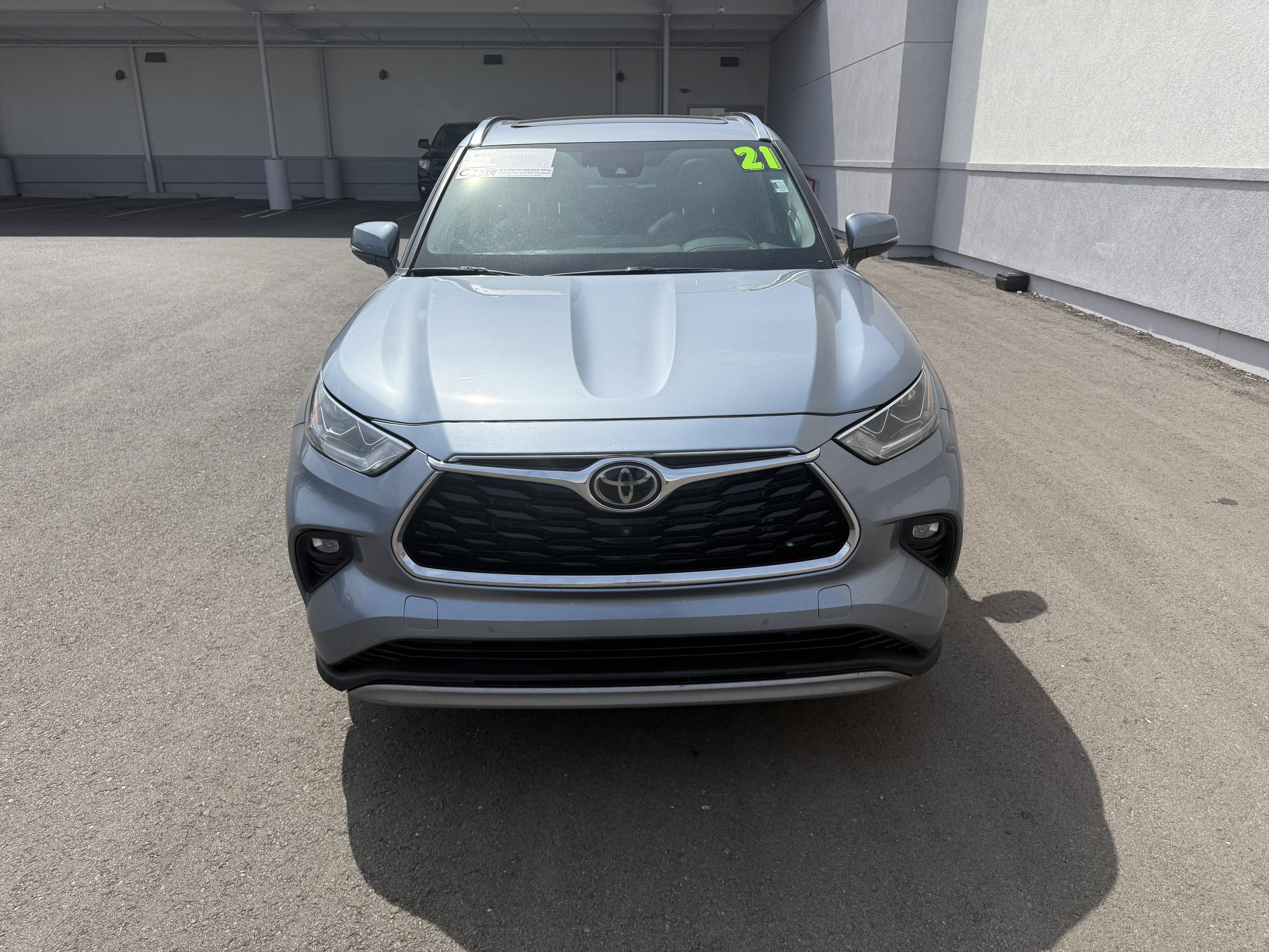 Certified 2021 Toyota Highlander Platinum image 40