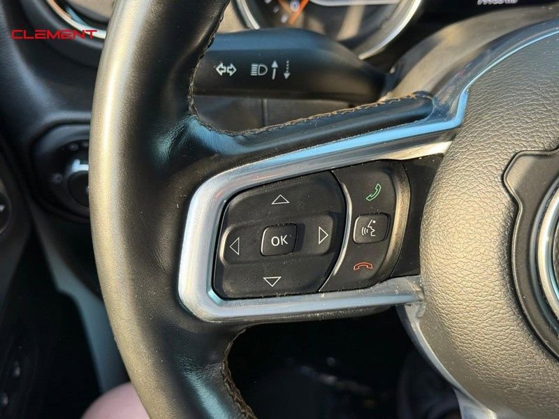 Used 2022 Jeep Wrangler Unlimited Sahara AWD/4WD image 24