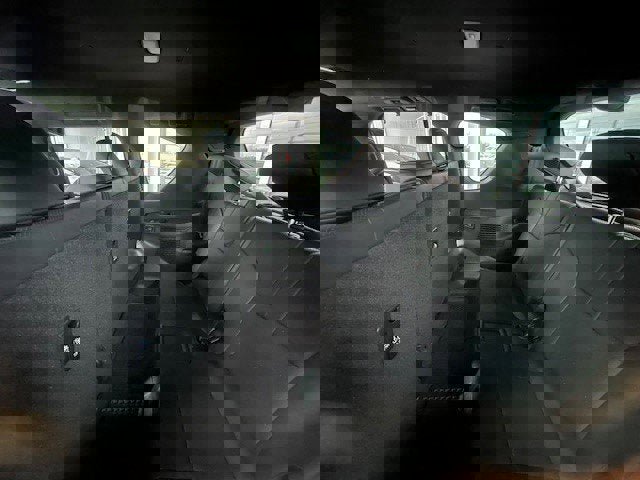 Used 2025 Lexus LX 700h Luxury image 9