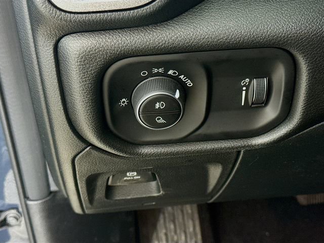 New 2026 RAM 1500 Classic Warlock AWD/4WD image 10