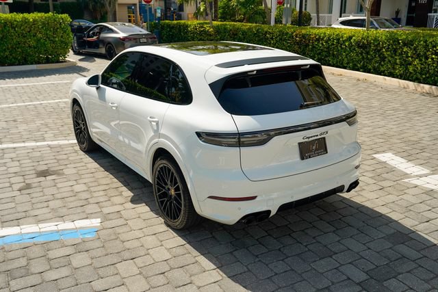 Used 2022 Porsche Cayenne GTS AWD/4WD image 21
