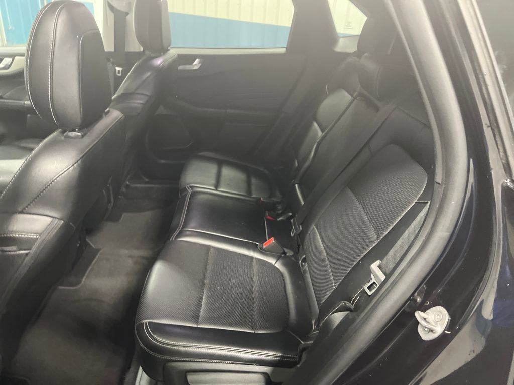 Used 2022 Ford Escape SEL image 25