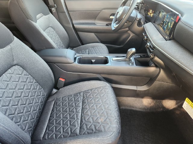 New 2027 Nissan Kicks SV FWD image 13