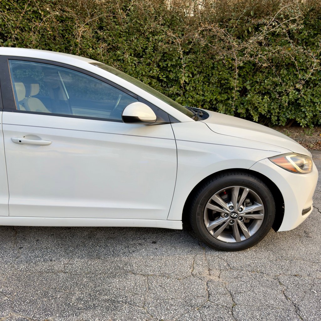 Used 2017 Hyundai Elantra SE w/ SE A/T Tech Package 03 image 8