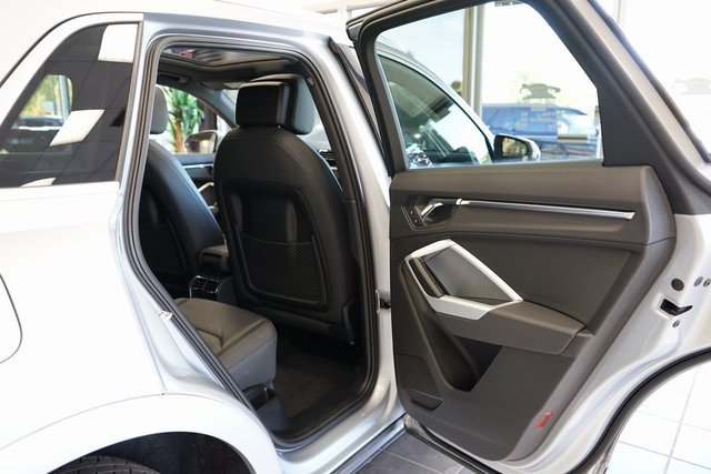 Used 2021 Audi Q3 2.0T Premium image 45