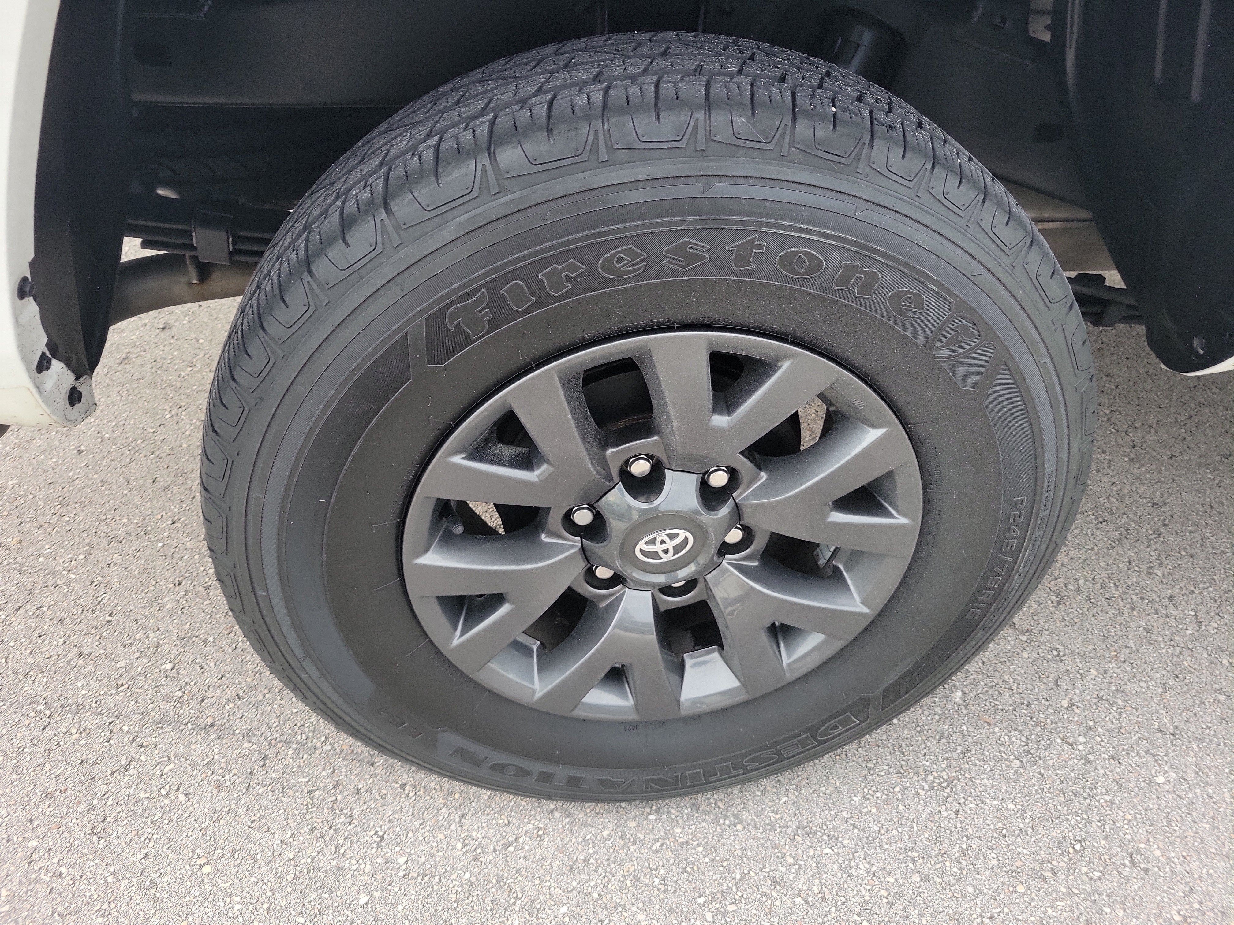Used 2023 Toyota Tacoma SR5 w/ Technology Package RWD image 8