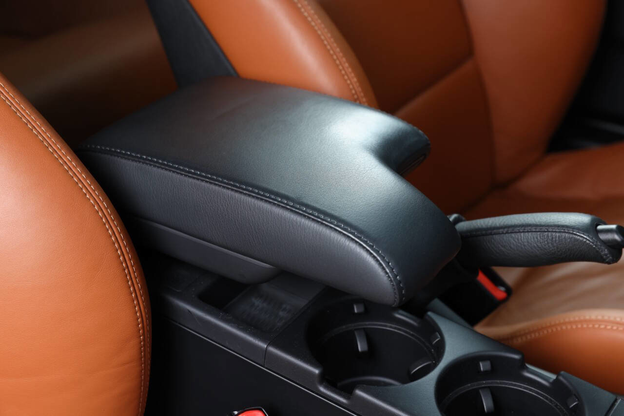 Used 2004 BMW M3 Coupe image 65