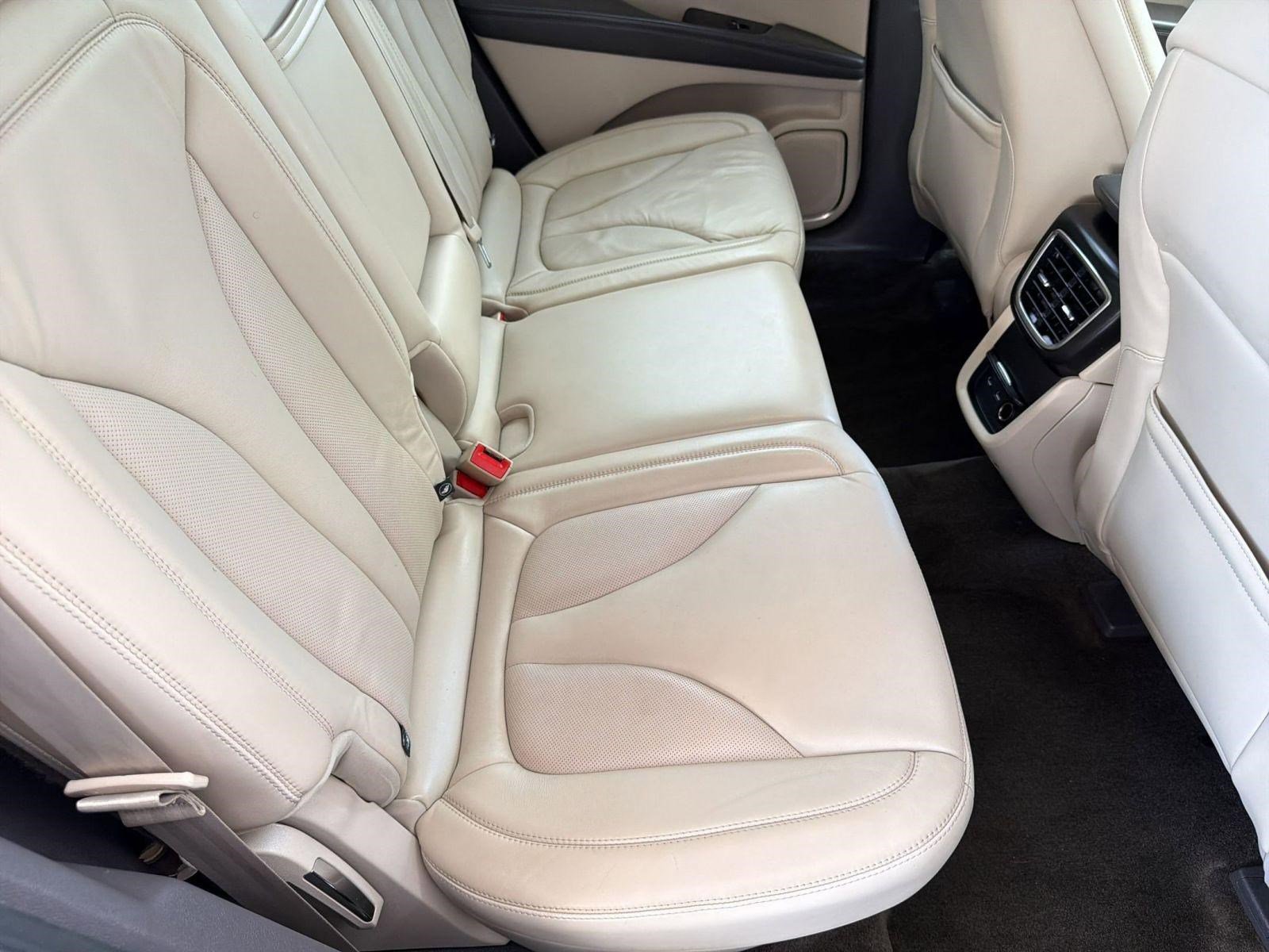Used 2016 Lincoln MKX Select w/ Select Plus Package FWD image 28