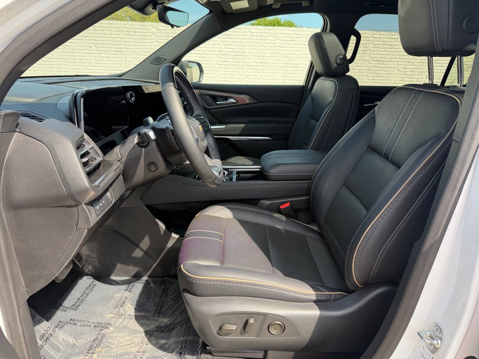 Used 2025 Chevrolet Traverse High Country image 19