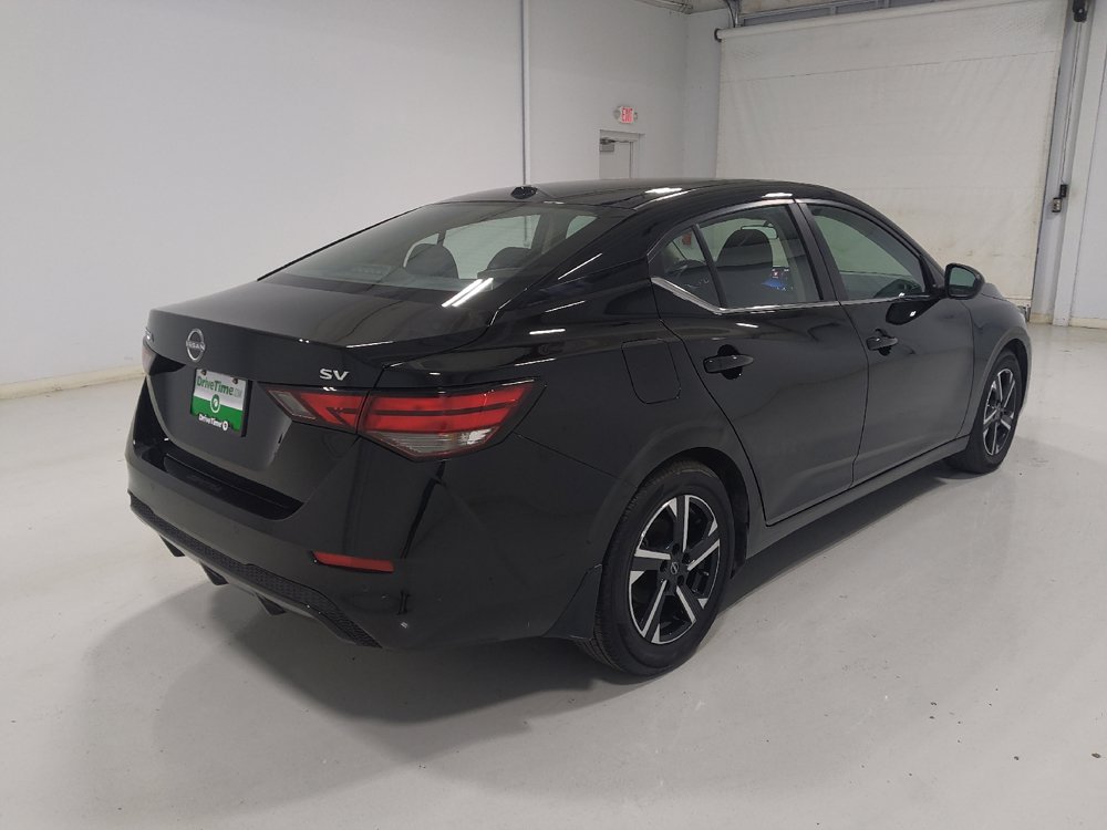 Used 2024 Nissan Sentra SV FWD image 9