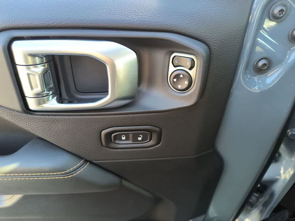 New 2026 Jeep Gladiator Sport AWD/4WD image 13