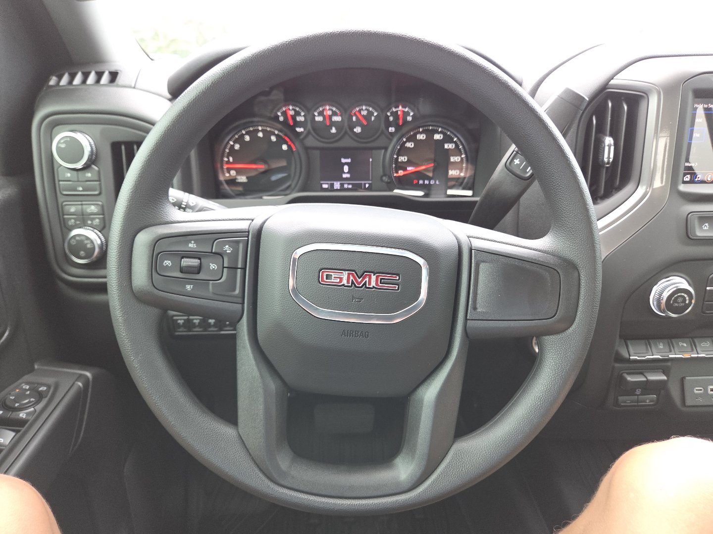 New 2026 GMC Sierra 2500 Pro w/ 1SA Pro Safety Plus Package AWD/4WD image 28