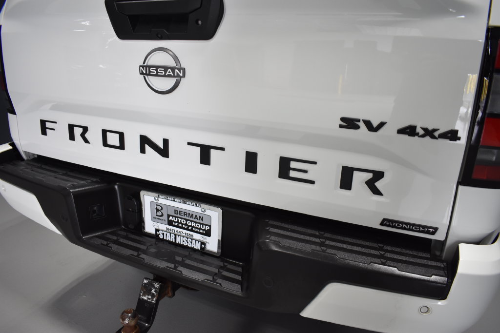 Certified 2023 Nissan Frontier SV w/ Midnight Edition Package AWD/4WD image 12