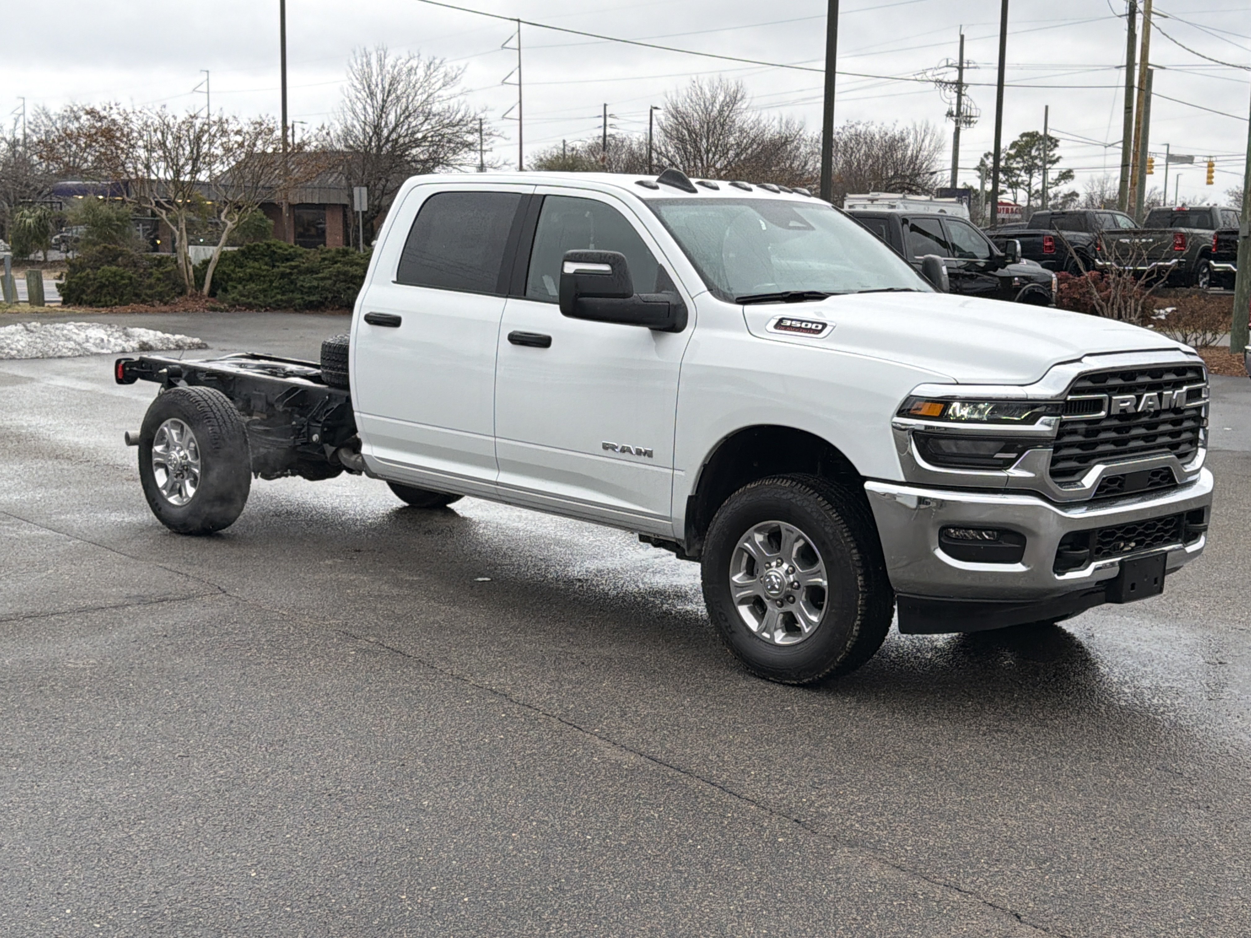 Used 2025 RAM 3500 Big Horn AWD/4WD image 2
