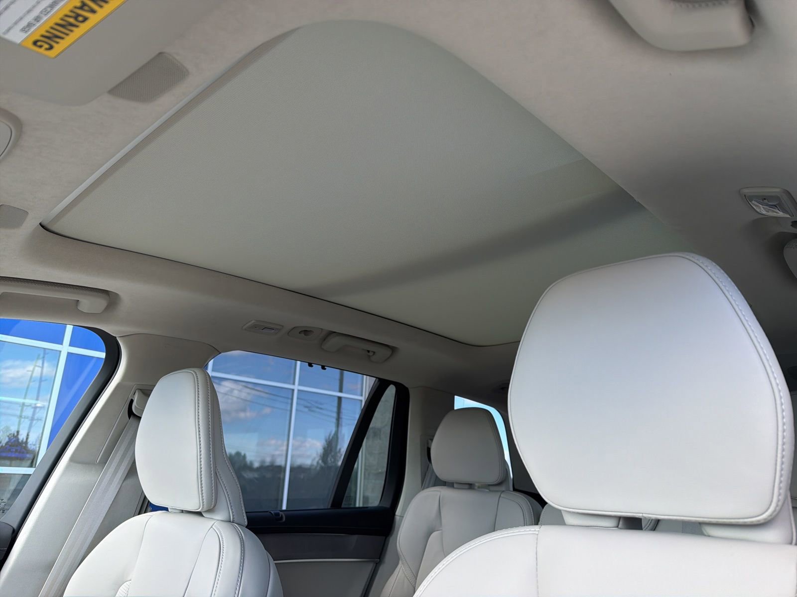 New 2026 Volvo XC90 T8 Ultra w/ Lounge Package image 16