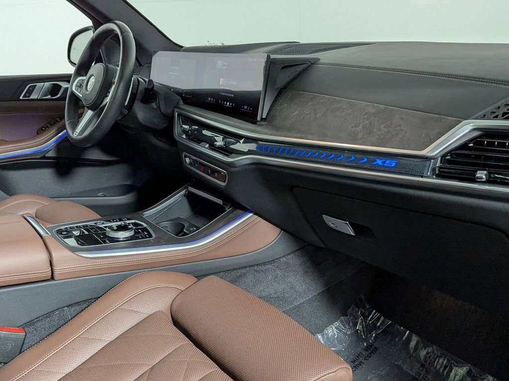 Certified 2024 BMW X5 xDrive40i w/ Executive Package image 31