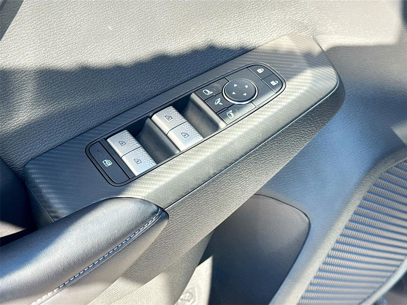 New 2025 Mitsubishi Outlander SEL Black Edition image 18