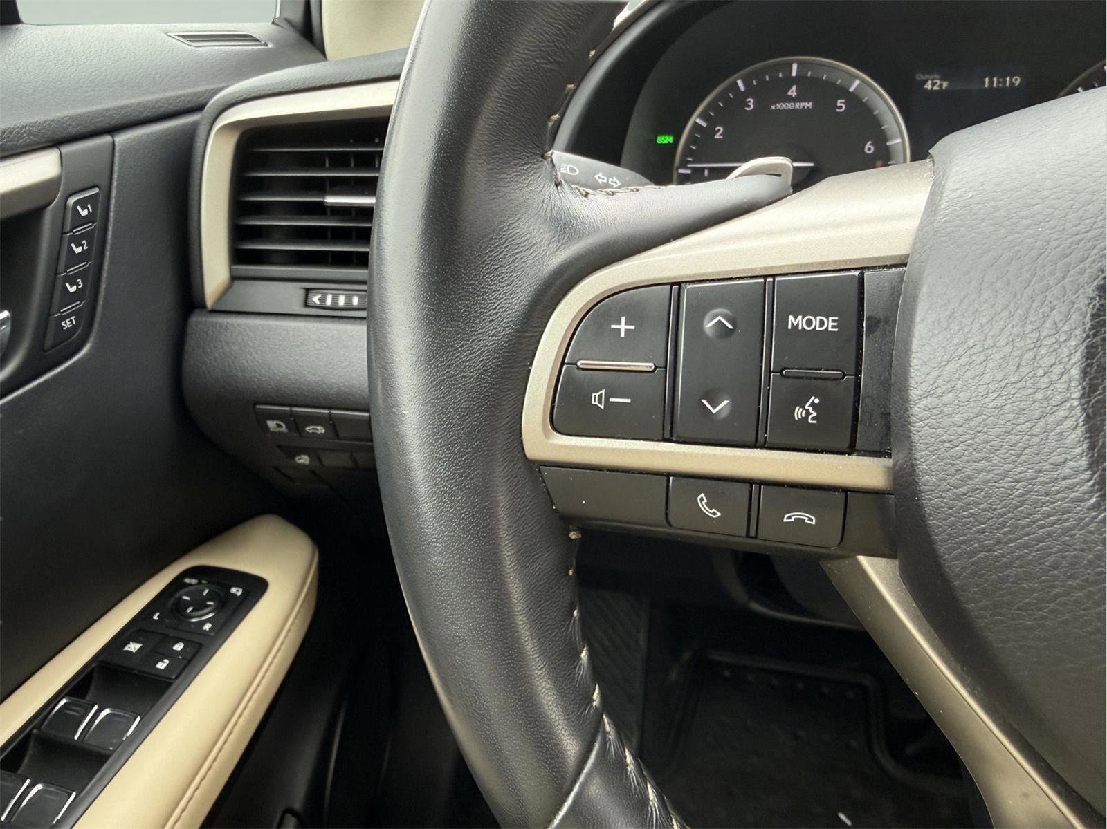 Used 2022 Lexus RX 350 AWD w/ Premium Package image 15