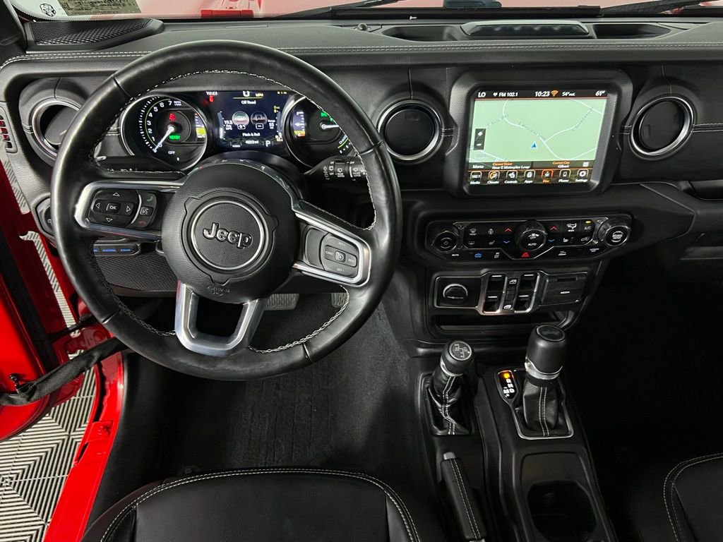 Used 2022 Jeep Wrangler Unlimited Sahara w/ Cold Weather Group image 13