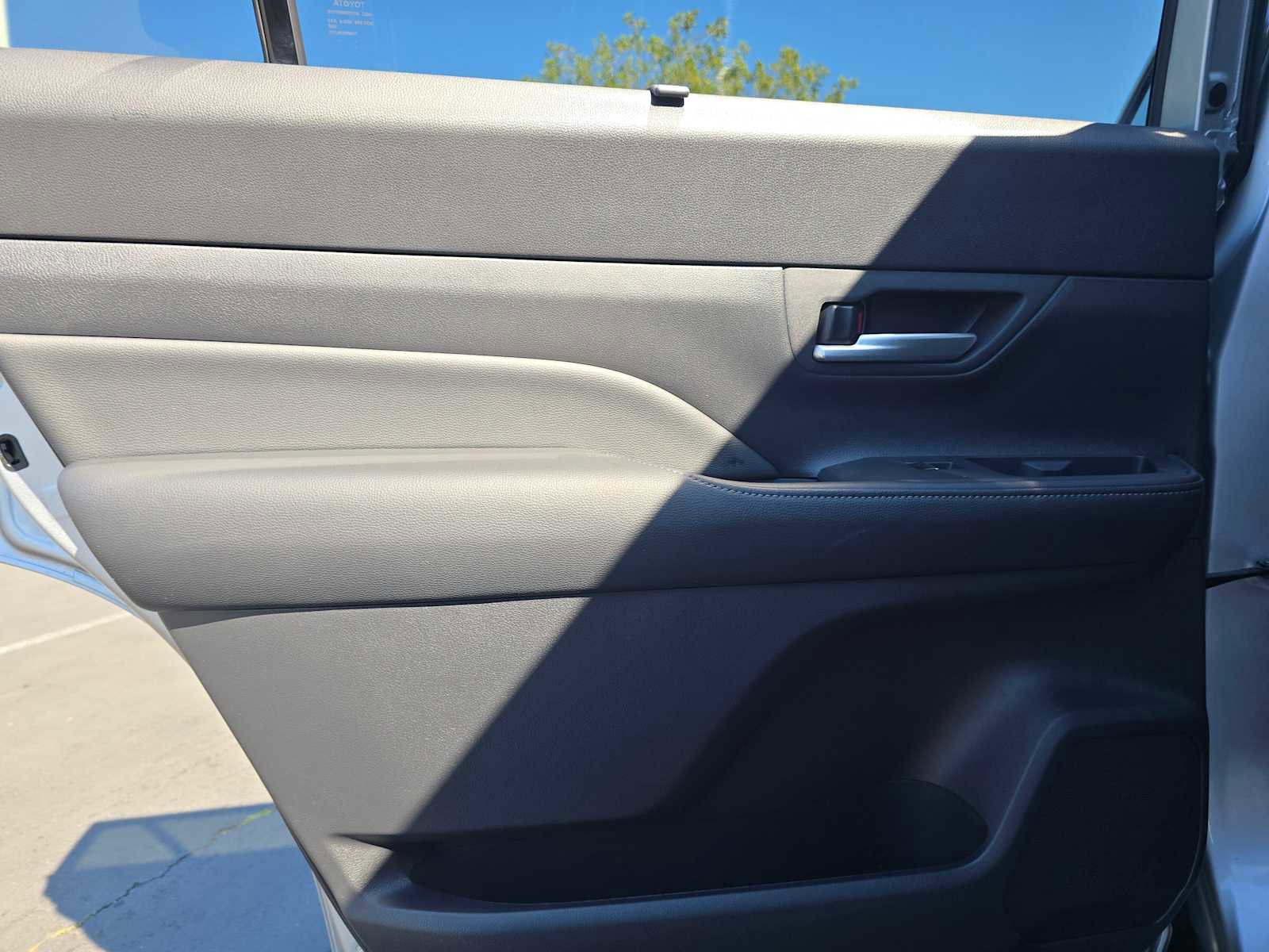 Certified 2025 Toyota Grand Highlander XLE image 16