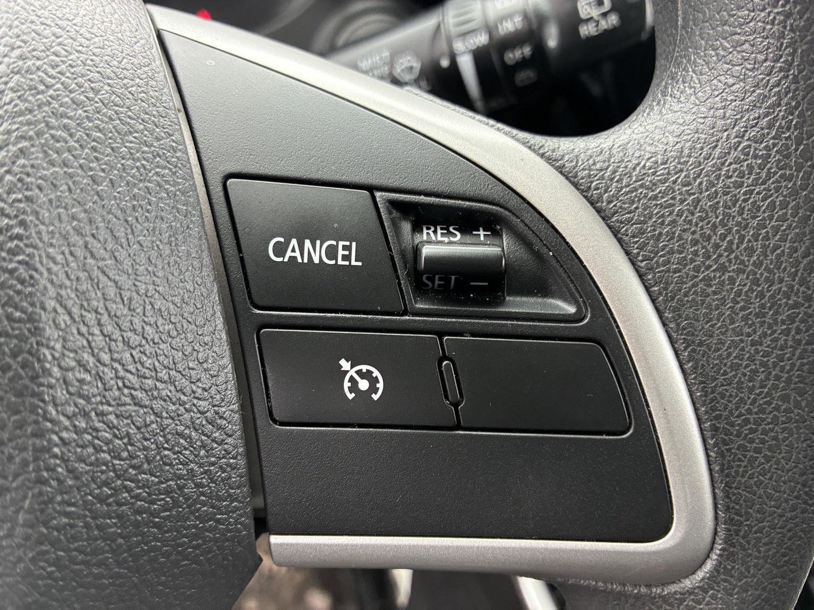 Used 2020 Mitsubishi Outlander SE image 19