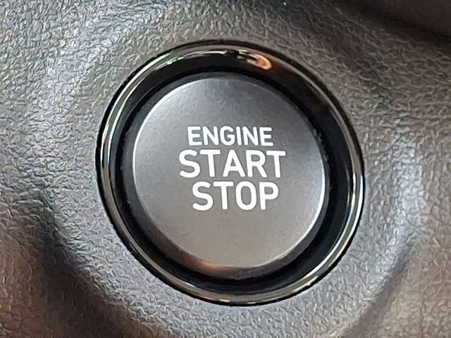Certified 2026 Hyundai Venue SEL FWD image 25