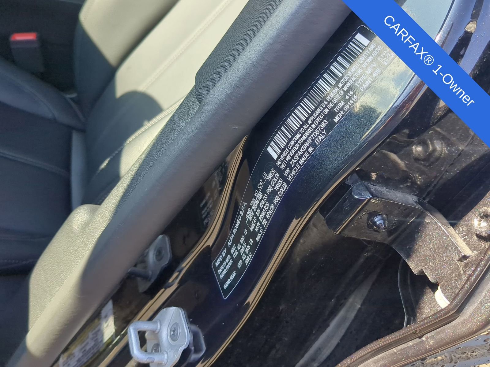 Used 2023 Alfa Romeo Stelvio Ti image 41