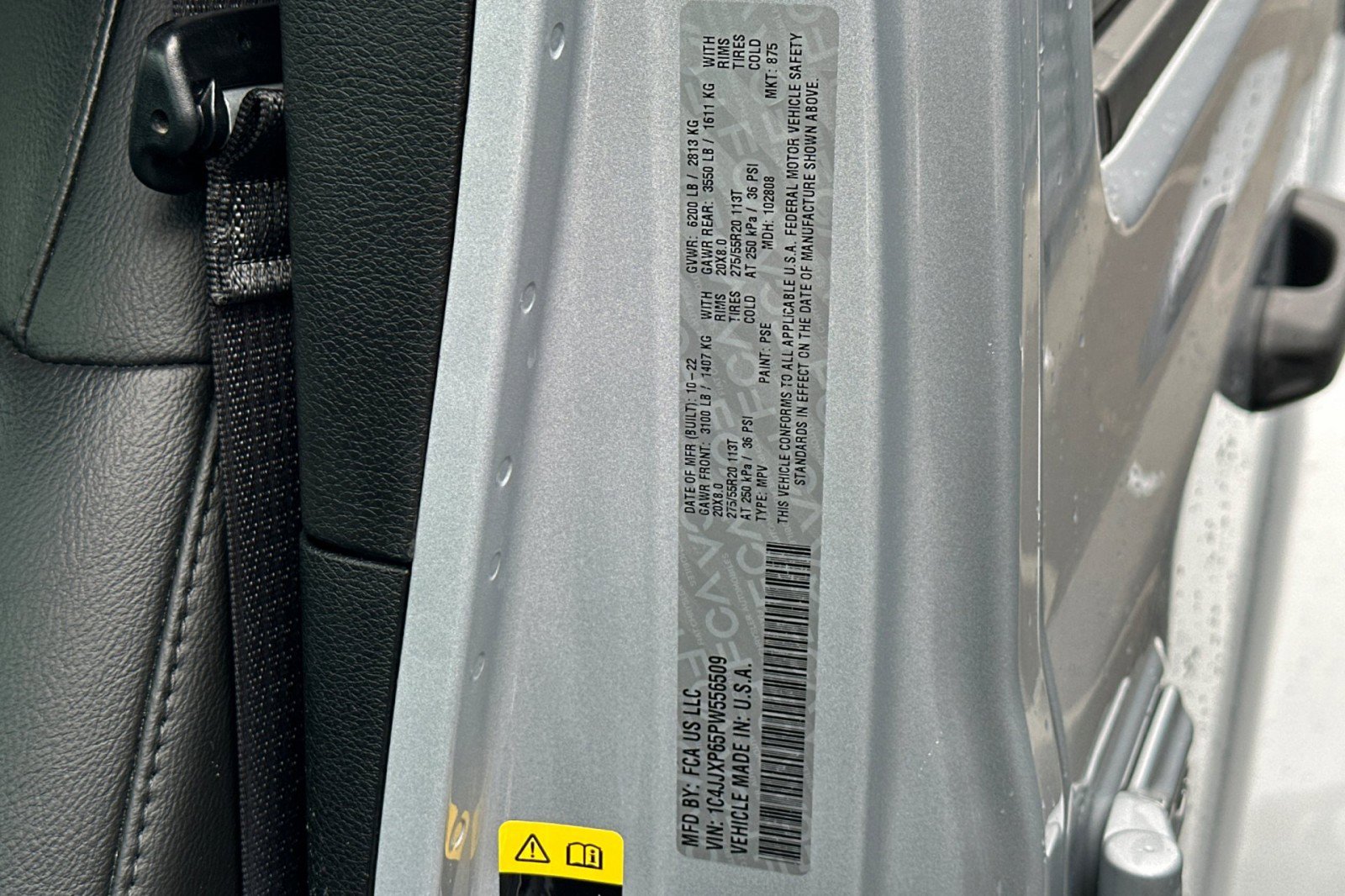 Used 2023 Jeep Wrangler Sahara image 29