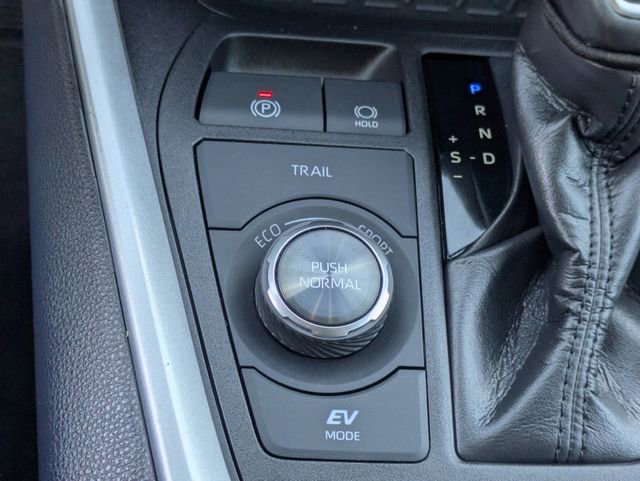 Used 2024 Toyota RAV4 XSE image 16