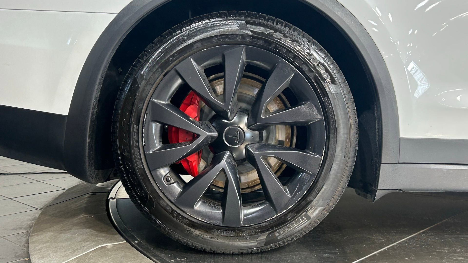 Used 2023 Tesla Model X Plaid image 23