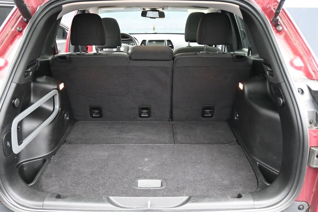 Used 2015 Jeep Cherokee Latitude w/ Comfort/Convenience Group FWD image 27
