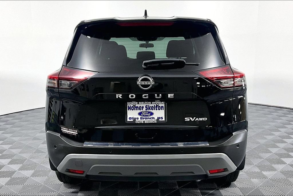 Used 2023 Nissan Rogue SV AWD/4WD image 4