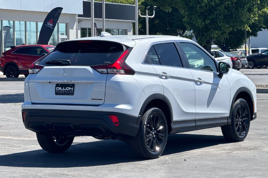 New 2026 Mitsubishi Eclipse Cross LE AWD/4WD image 7