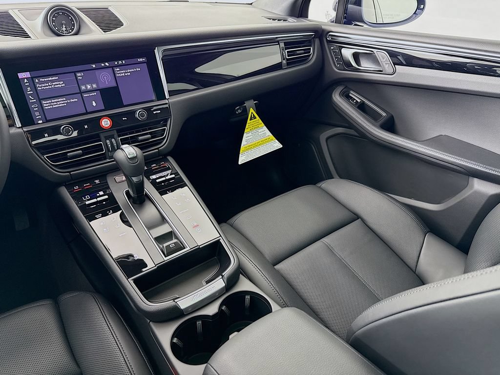 New 2026 Porsche Macan AWD/4WD image 26