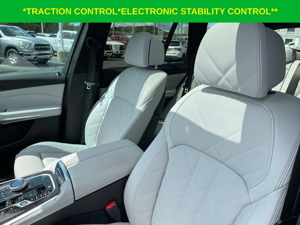 Used 2025 BMW X5 M60i AWD/4WD image 15