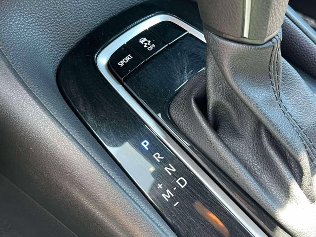Used 2021 Toyota Corolla SE w/ Carpet Mat Package (TMS) FWD image 12