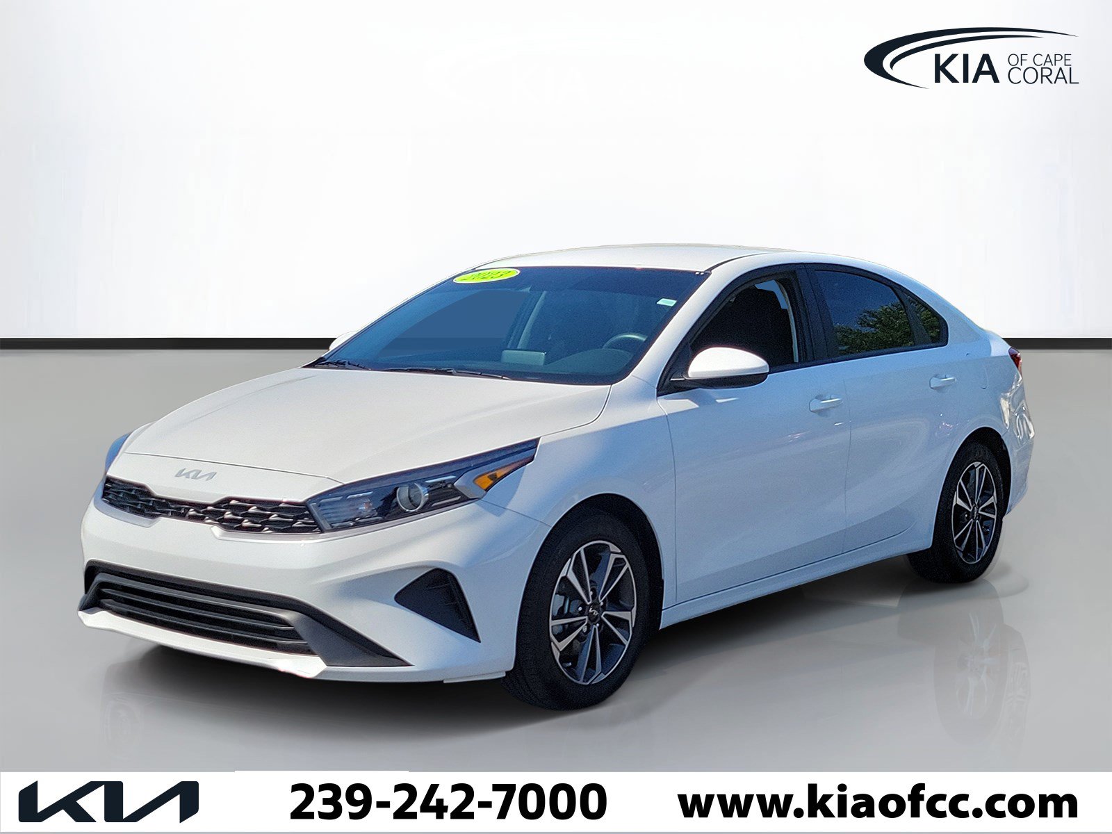 Certified 2023 Kia Forte LXS FWD image 3