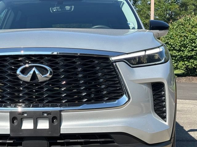 Used 2023 INFINITI QX60 Pure AWD/4WD image 10