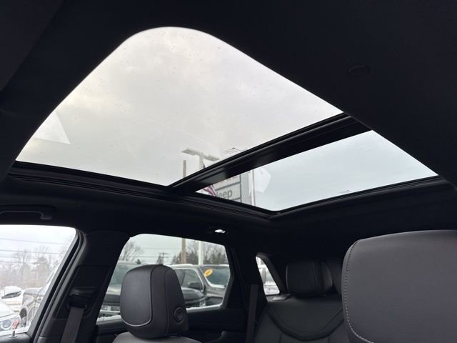 Used 2022 Cadillac XT5 Premium Luxury image 15